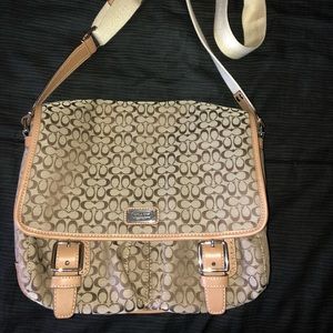 NEW coach messenger bag 7 pockets
